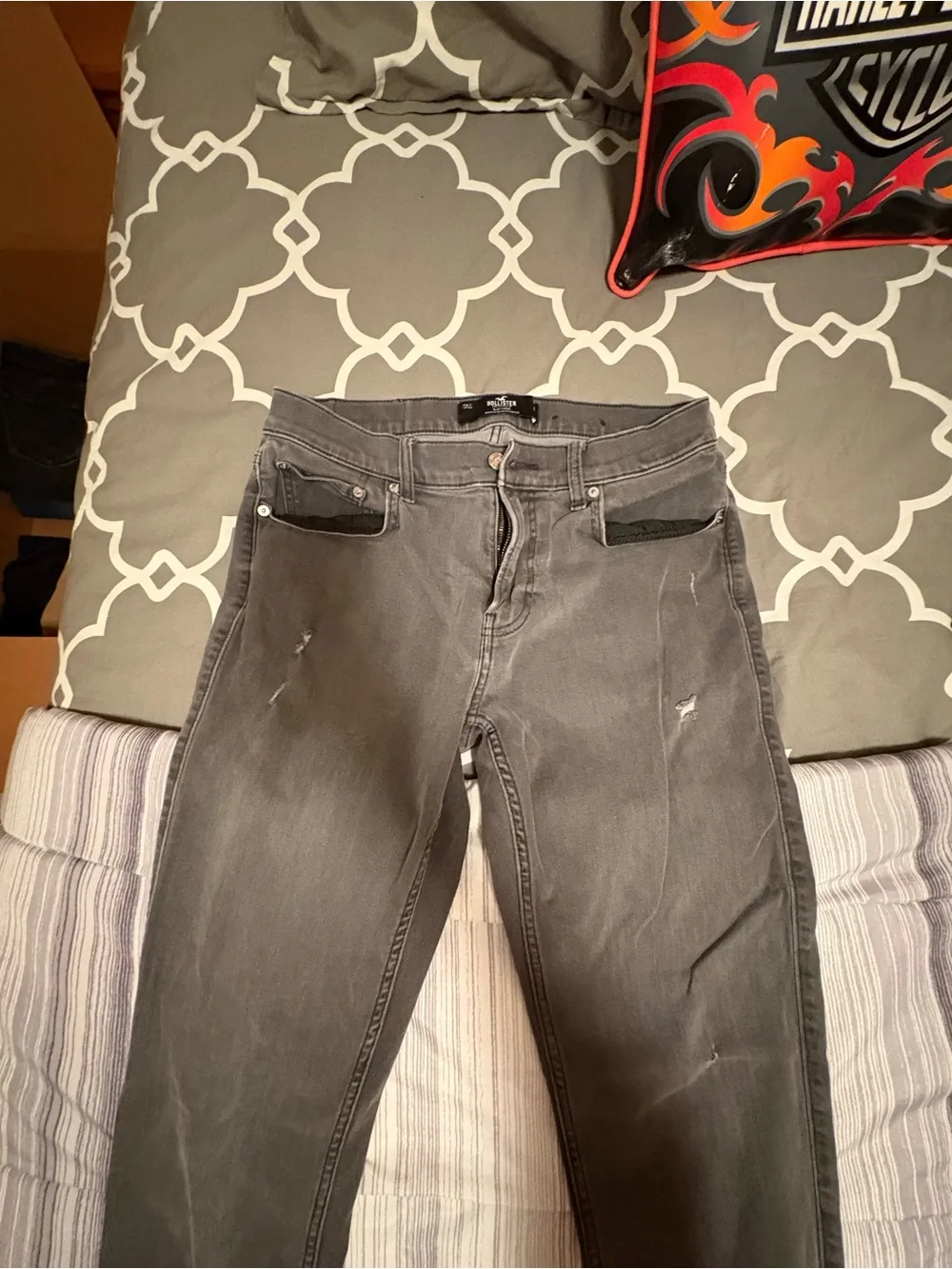 Hollister Men's Slim Gray Wash Jeans
